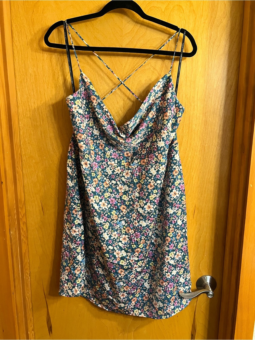 🌹 Forever 21 Floral Cowl Neck Mini Dress NWT - 2X